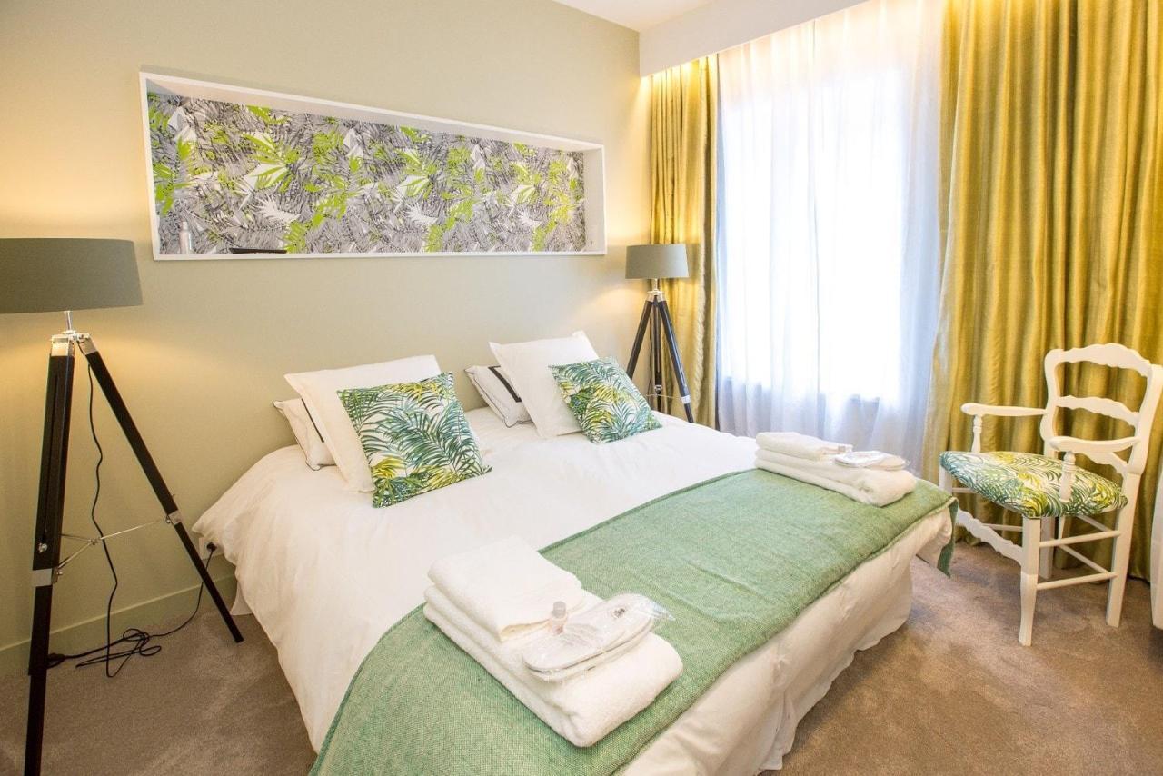 Les Suites Du Chateau De Cheverny Bagian luar foto