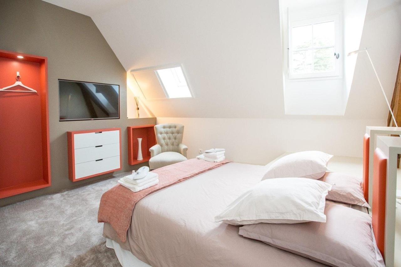 Les Suites Du Chateau De Cheverny Bagian luar foto