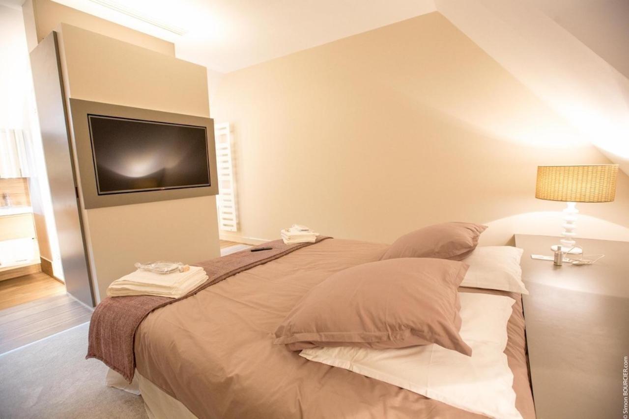 Les Suites Du Chateau De Cheverny Bagian luar foto